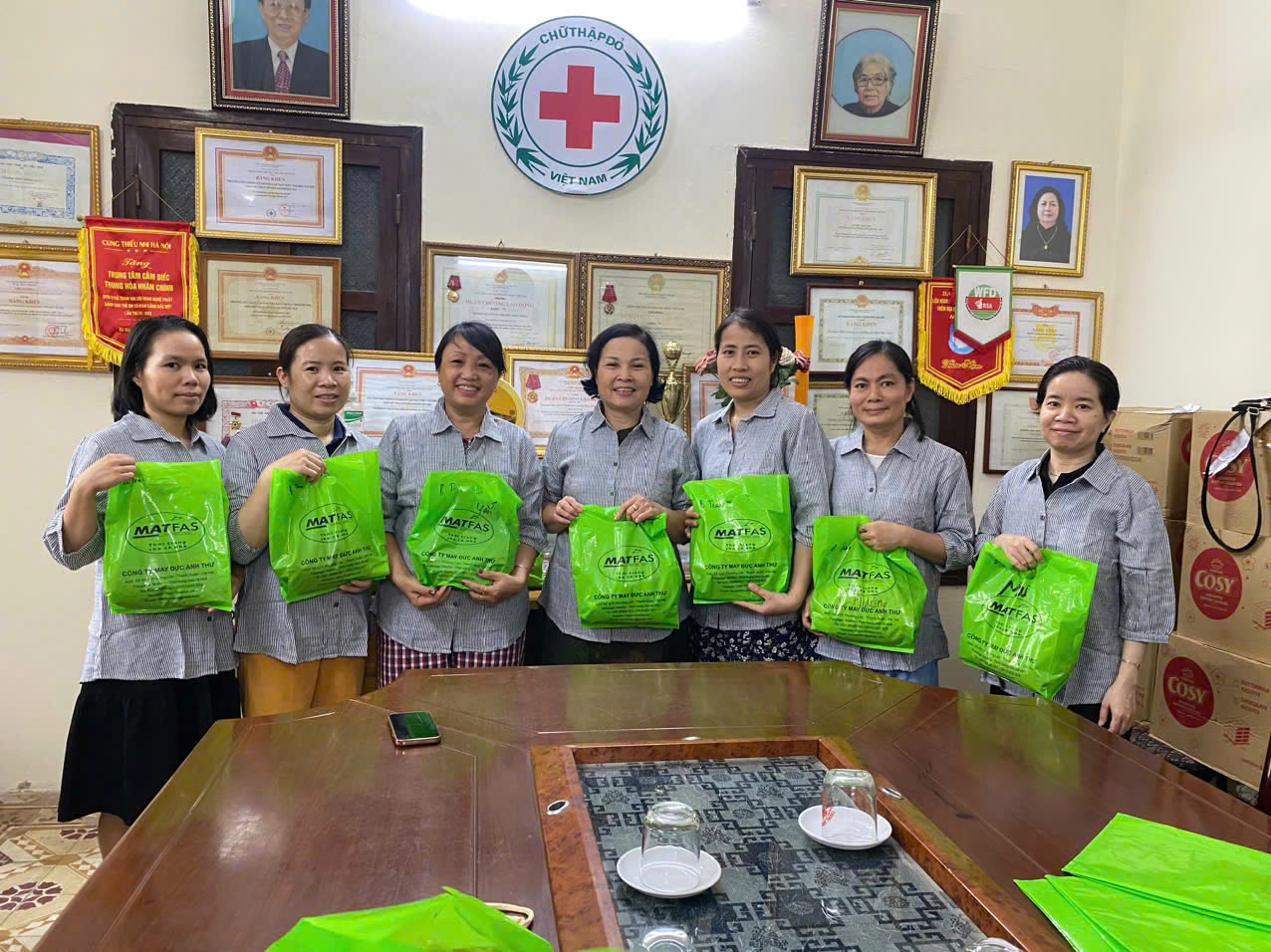 Matfas từ thiện tại trường PTCS Dân lập dạy trẻ câm điếc Hà Nội