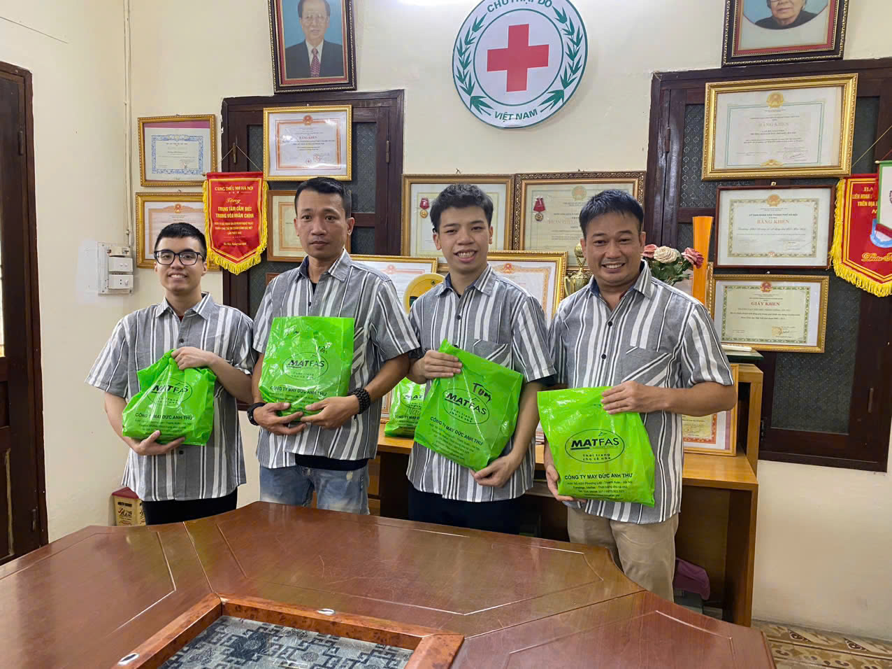 Matfas từ thiện tại trường PTCS Dân lập dạy trẻ câm điếc Hà Nội