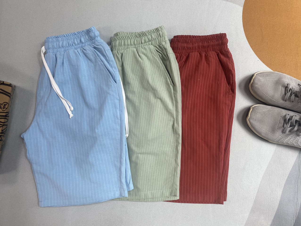 Quần sooc linen nam